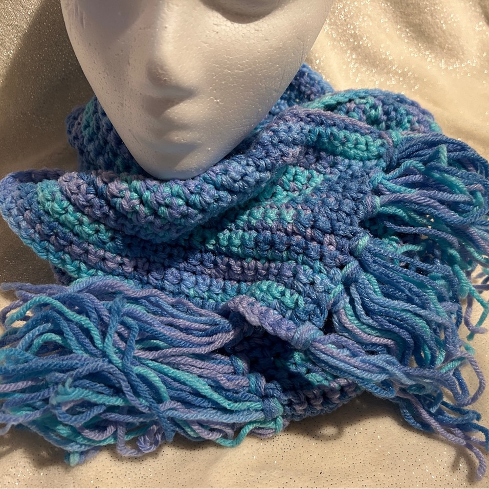 Handmade Scarf - Picture 1 of 2